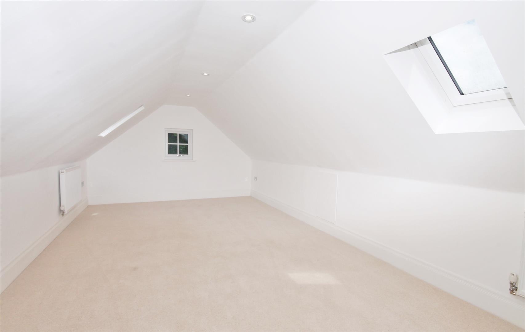 BEDROOM/OFFICE/TV ROOM